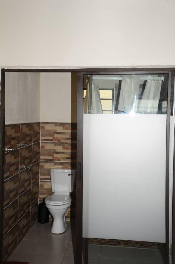 Pillacol Guest House 빅토리아폴스 외부 사진